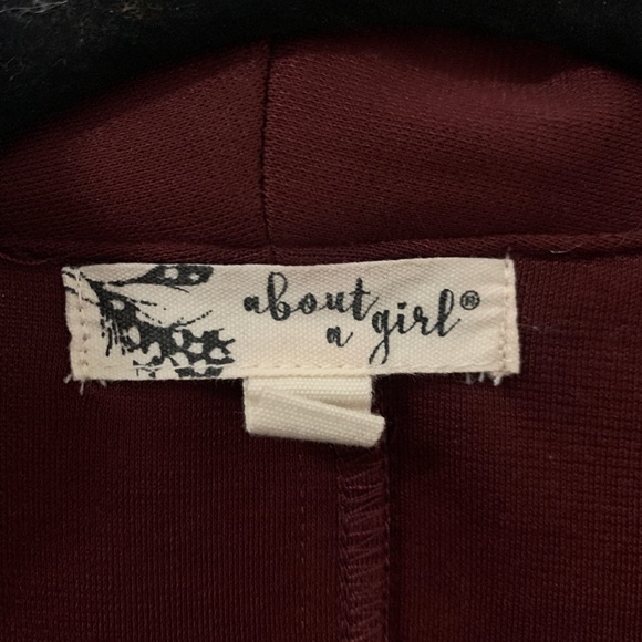 Blazer - Picture 3 of 3